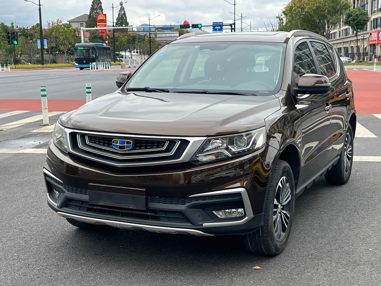 Vision X6 2018 1.8L MT 4G Luxury