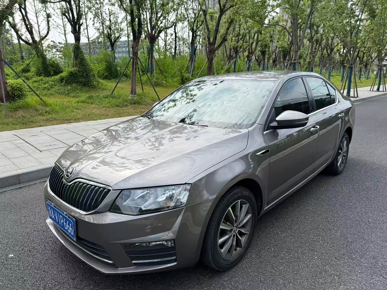 Octavia 2017 1.6L AT