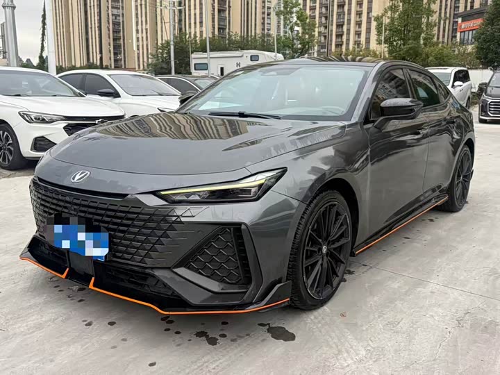Changan 长安UNI-V 2024款 2.0T 经典运动型