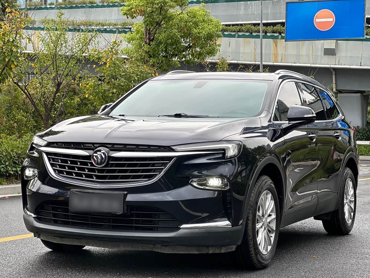 2020 28T RWD Luxury