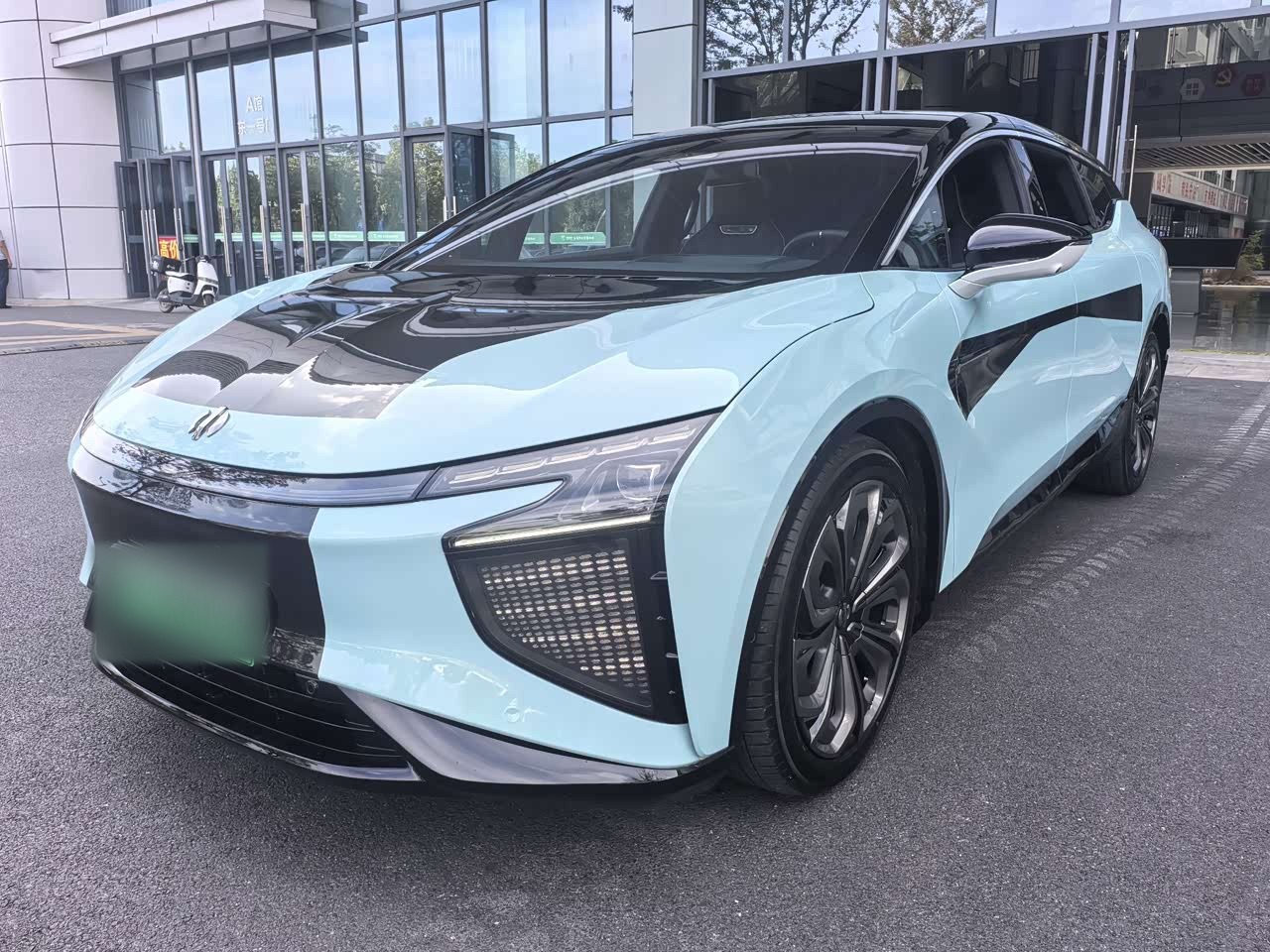 HiPhi X 2022 Advanced 6-Seater Long Range