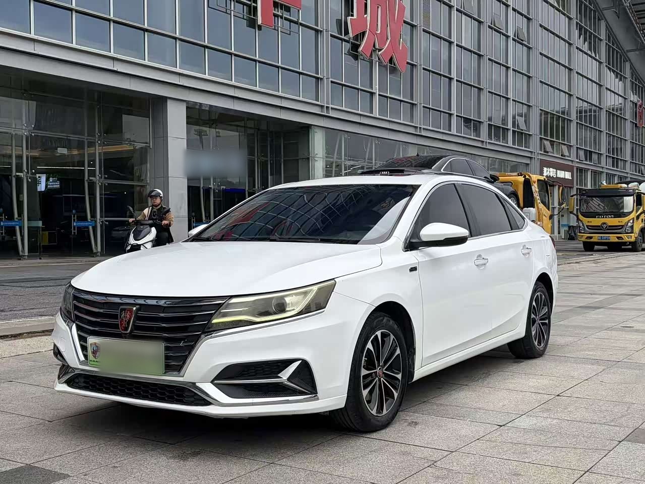 i6 EV 2019 PLUS 50T 4G Luxury