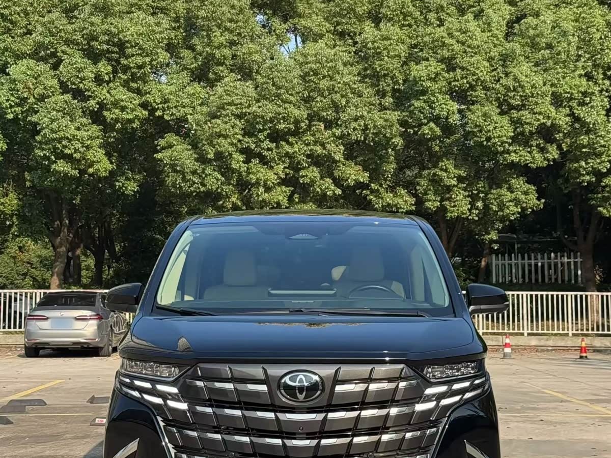 Alphard 2024 Hybrid 2.5L Exclusive