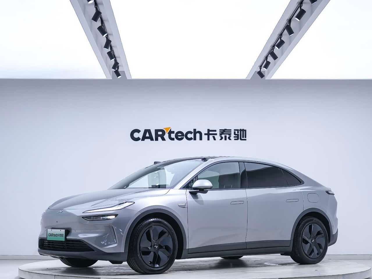 L60 2024 60kWh RWD