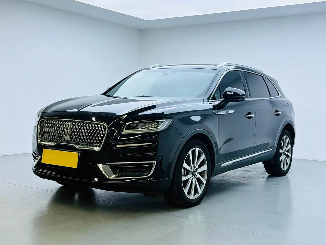 Nautilus Imported 2019 2.0T AWD China V