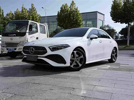 A-Class 2023 A 200 L Fashion