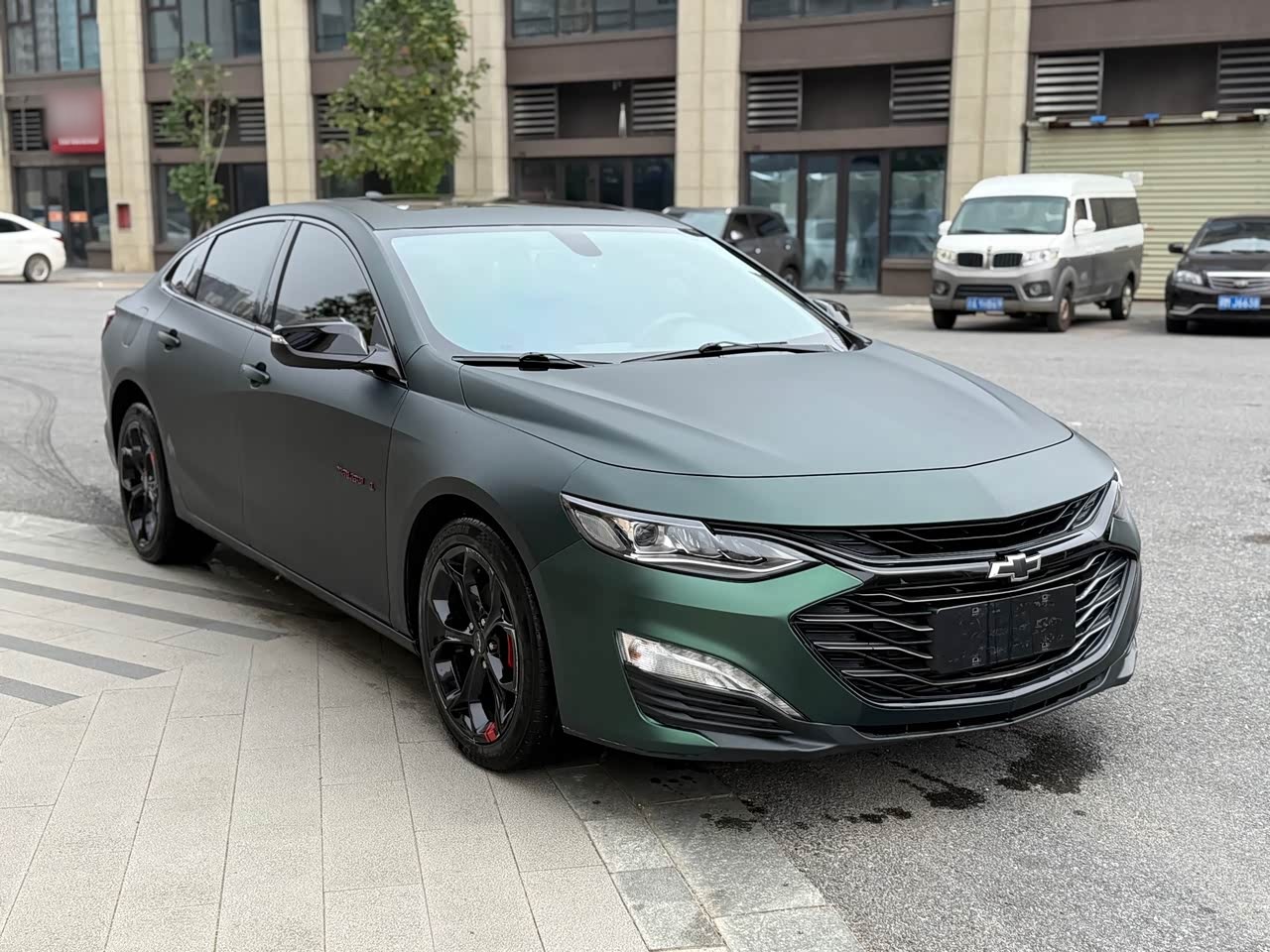 Malibu XL 2020 Redline 550T AT