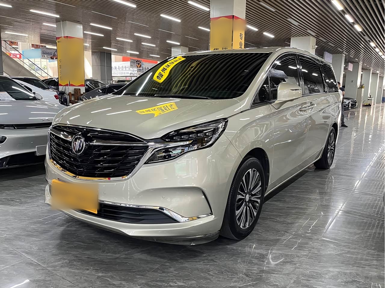 GL8 2020 ES 653T Luxury