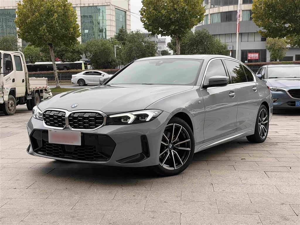 3 Series 2025 325Li M Sport Package