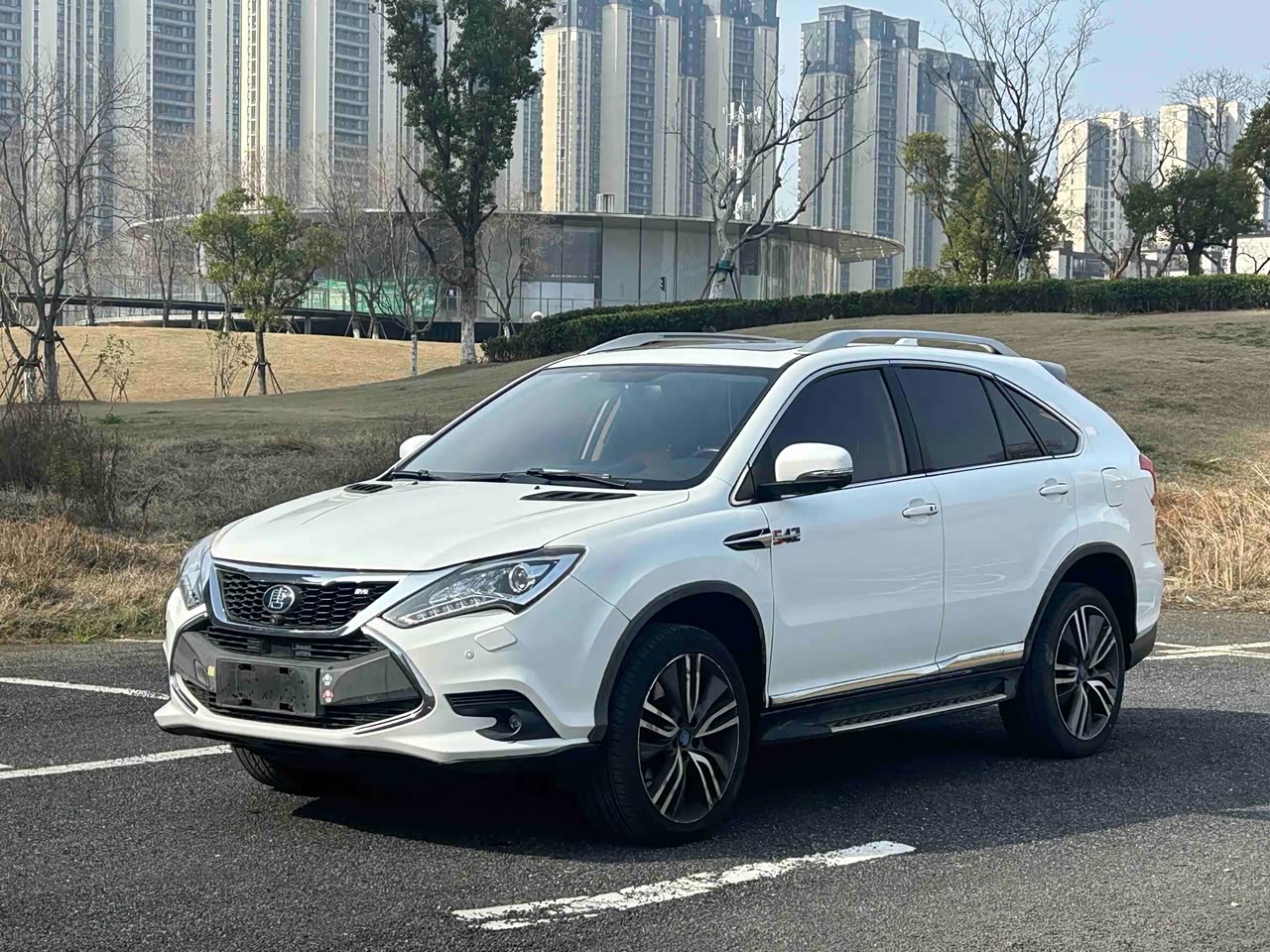 Tang EV 2015 2.0T AWD Flagship