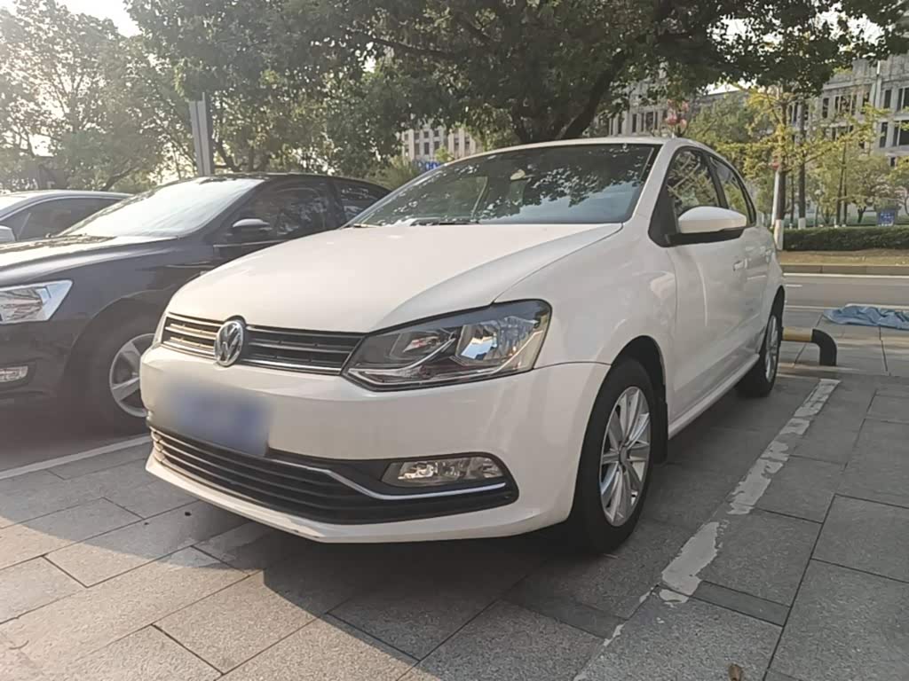 Polo 2014 1.6L AT Comfort