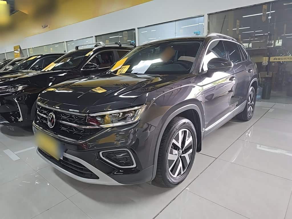 Tayron 2025 330TSI