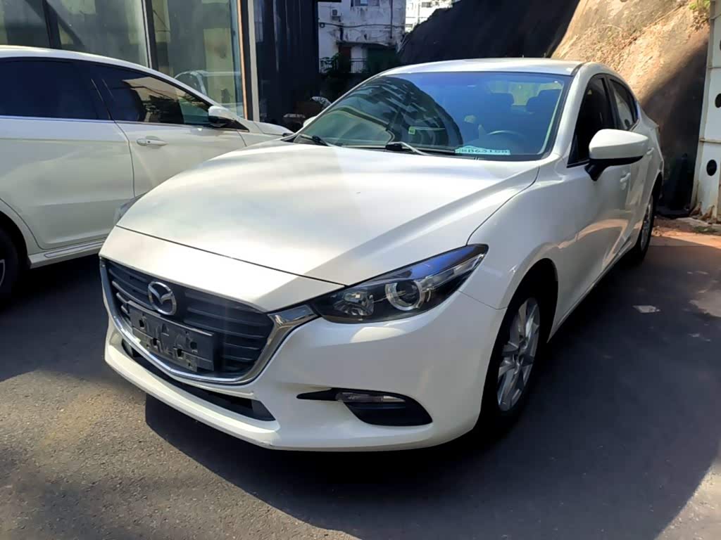 3 Axela 2017 Sedan 1.5L AT Comfort China V