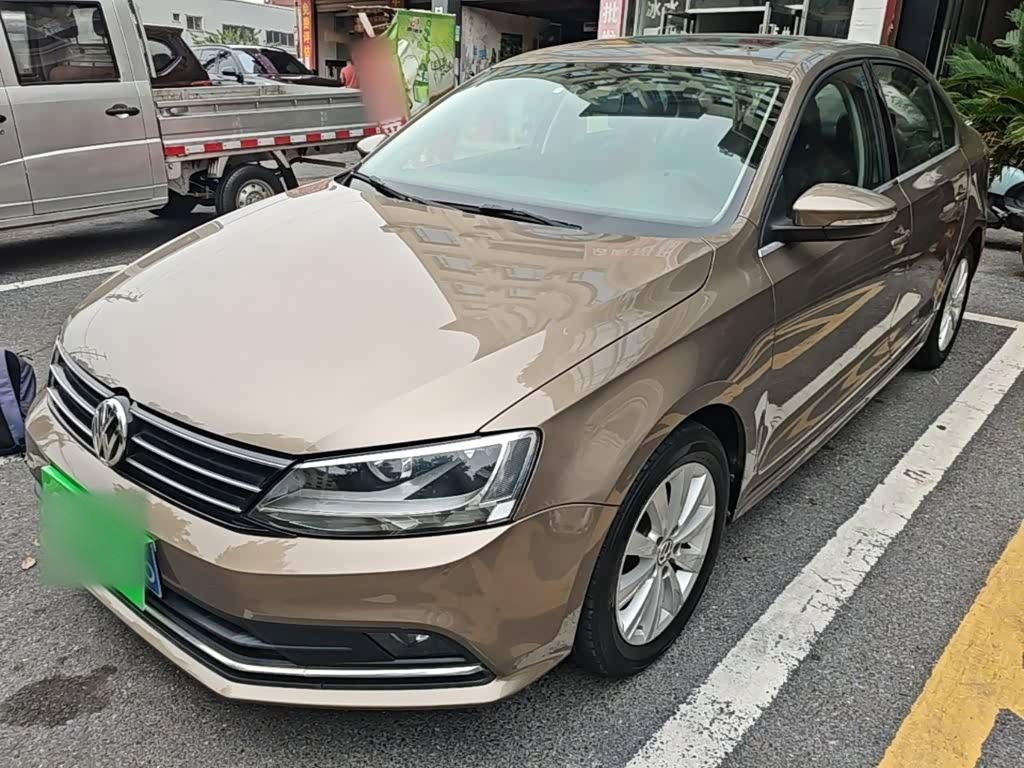 Sagitar 2015 1.6L AT Comfort