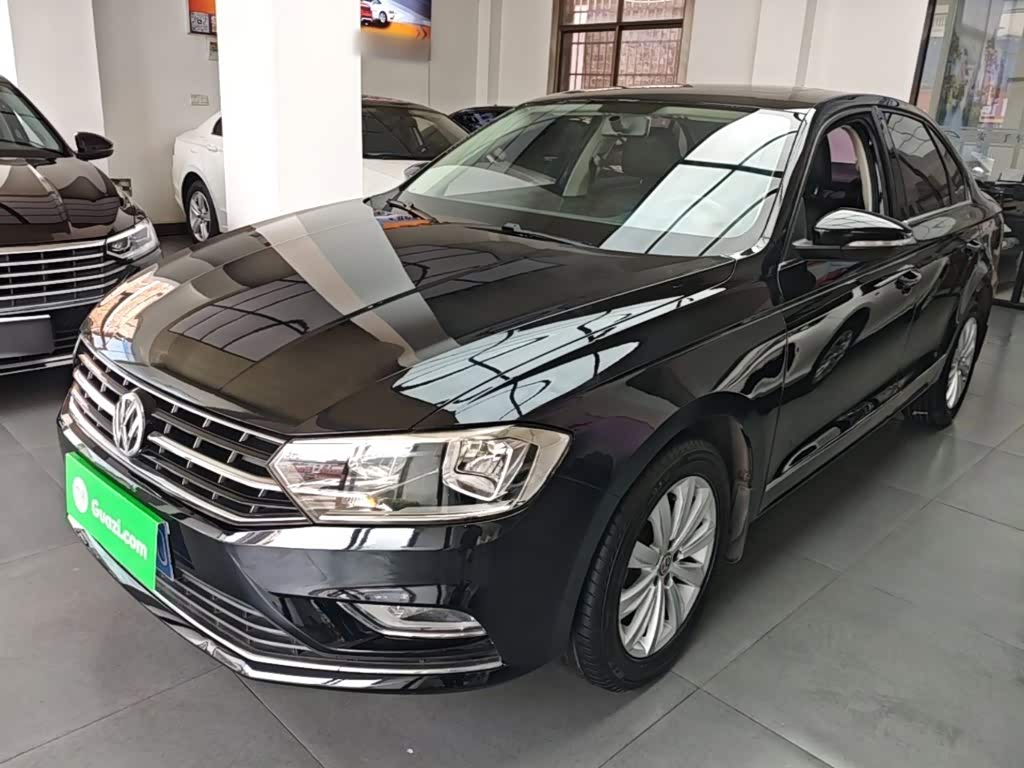 Bora 2016 1.6L AT Comfort