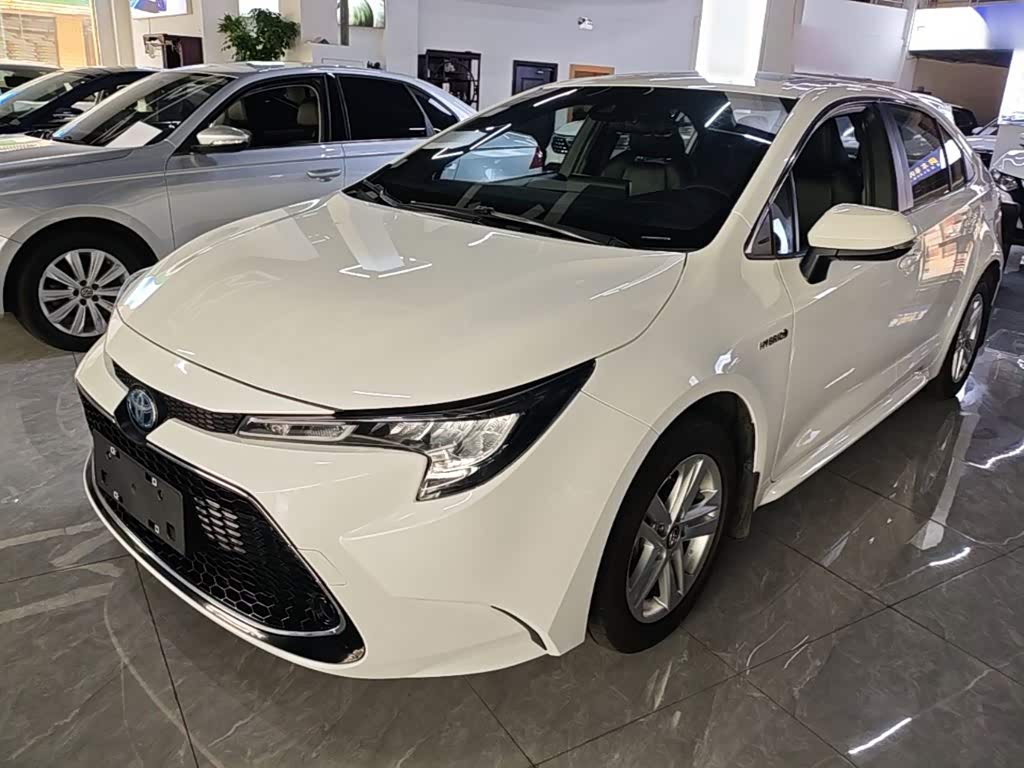Levin 2022 Hybrid 1.8H E-CVT Luxury