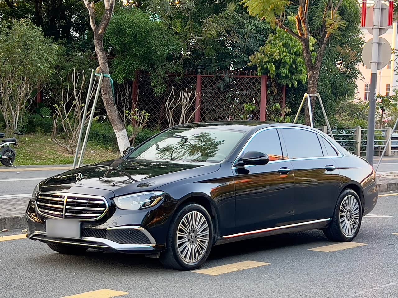 E-Class 2022 E 300 L Luxury