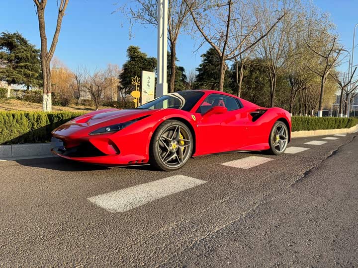 F8 2020 Spider 3.9T V8