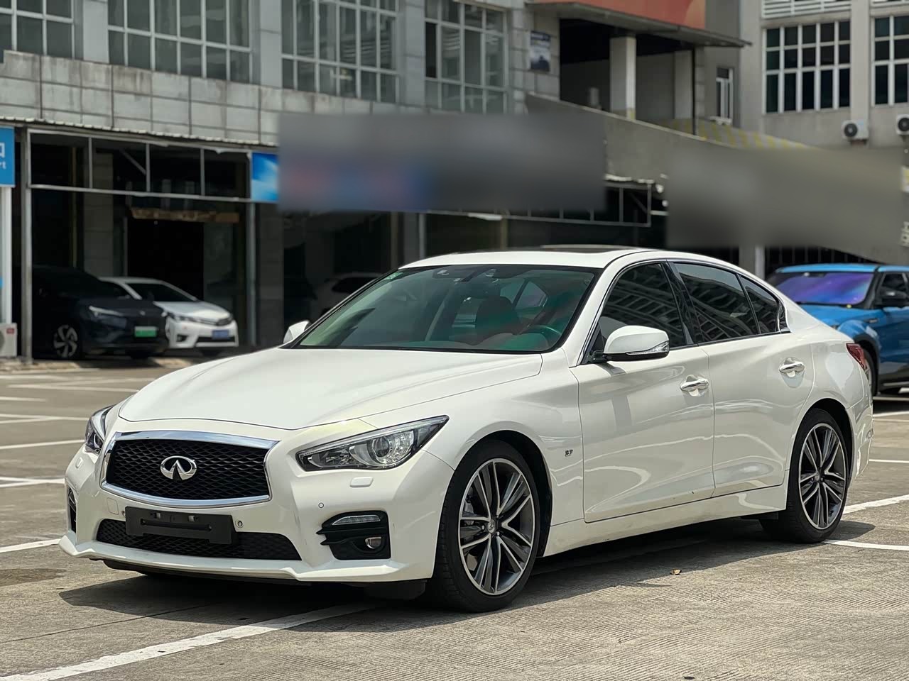 Q50 2014 3.7L Luxury Sport