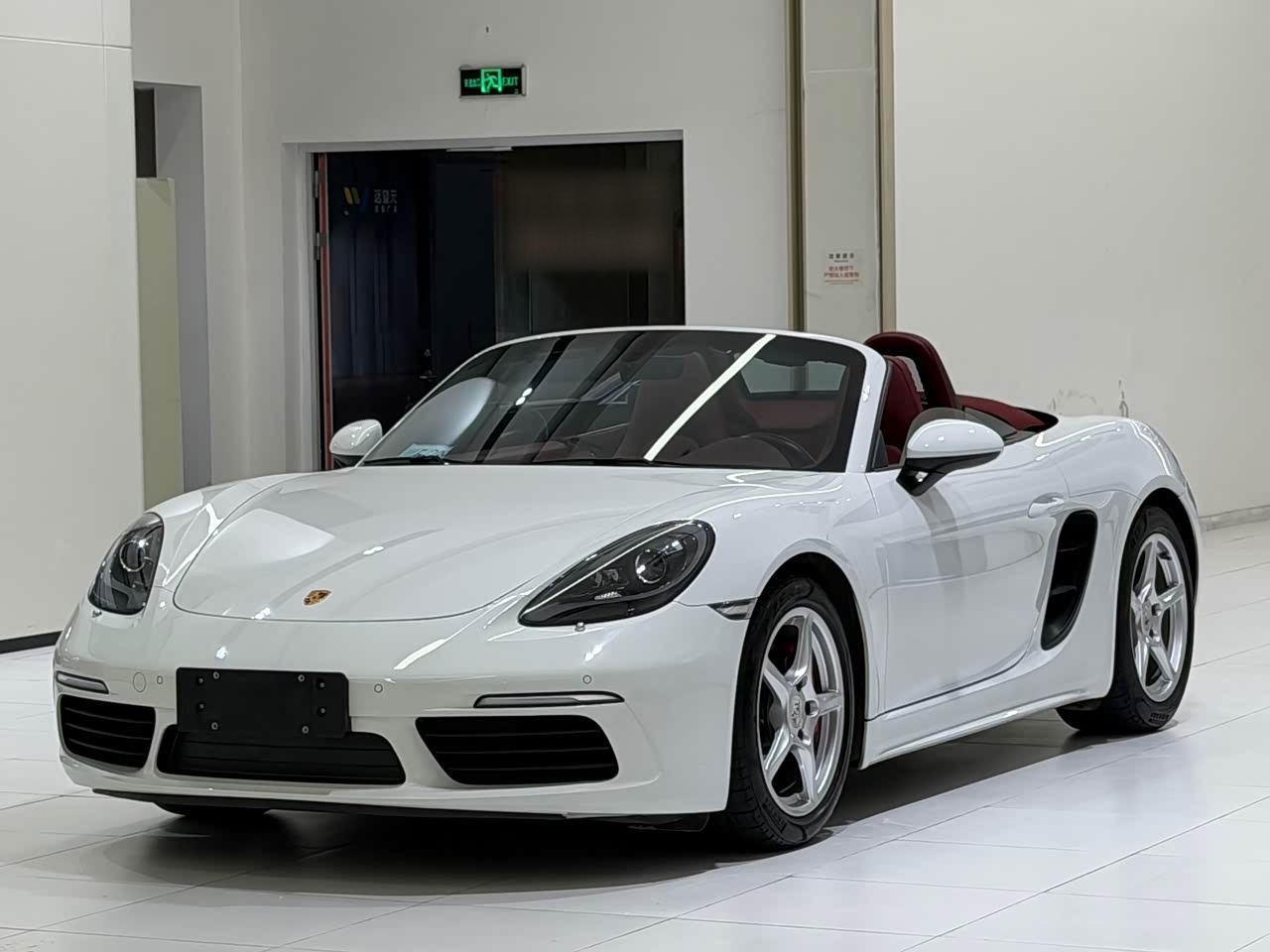 718 2018 Boxster 2.0T