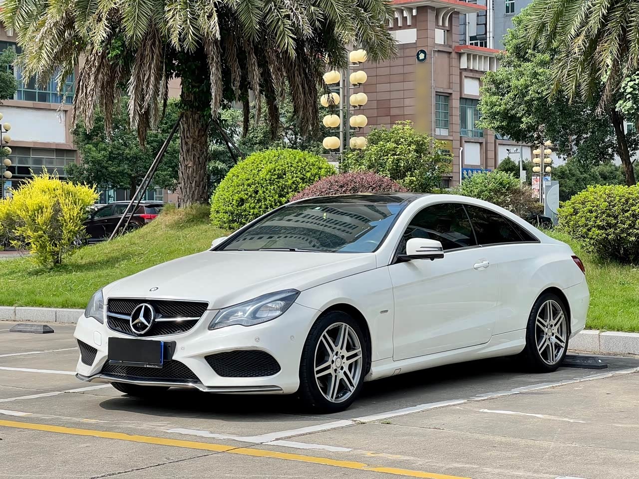E-Class Imported 2016 E 200 Coupe