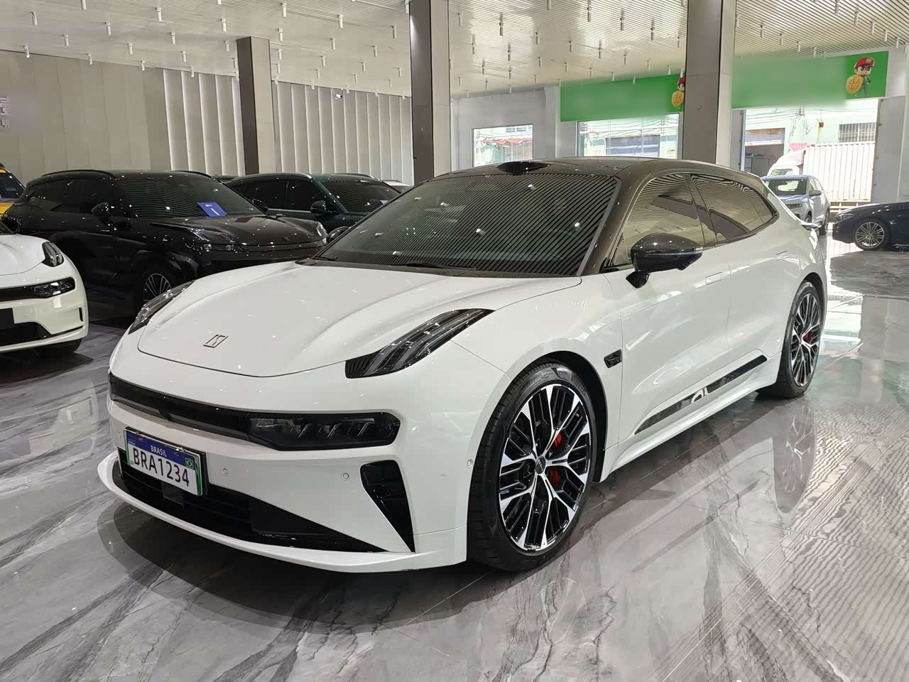 001 2026 103 AWD Ultra+