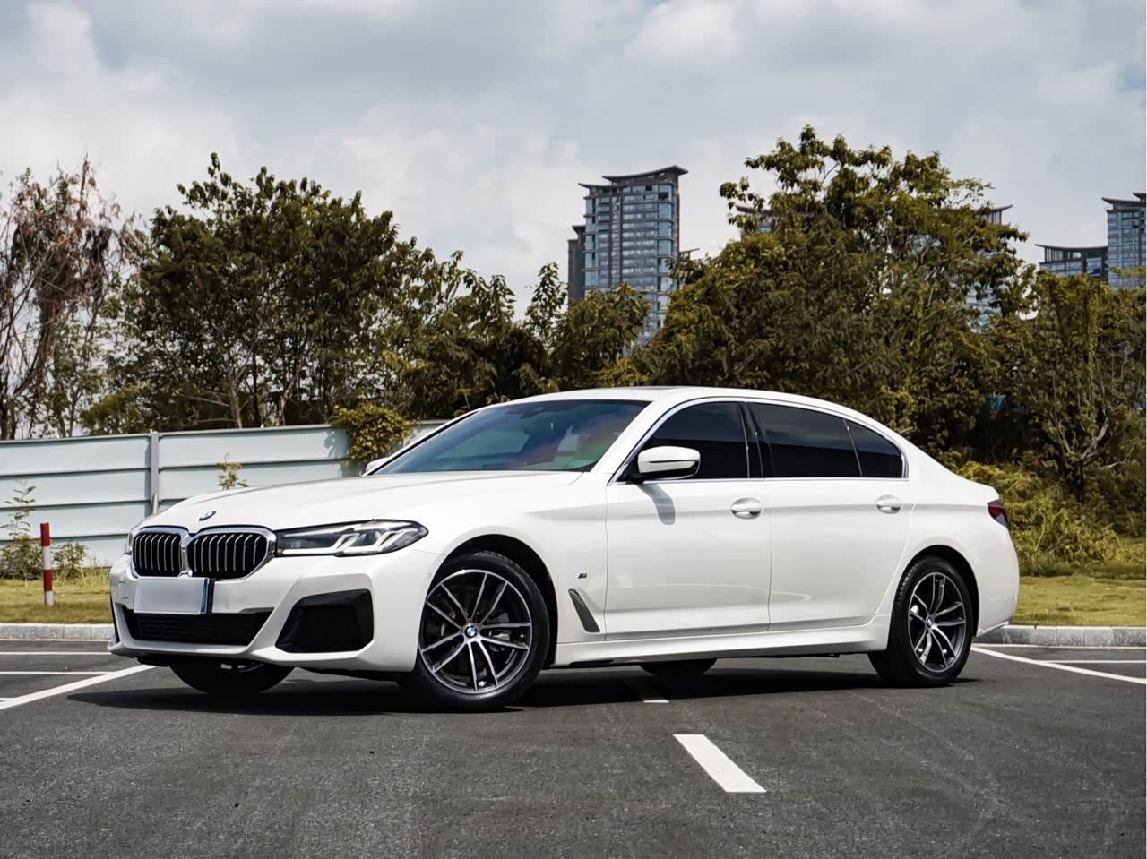 5 Series 2022 Facelift 525Li M Sport Package