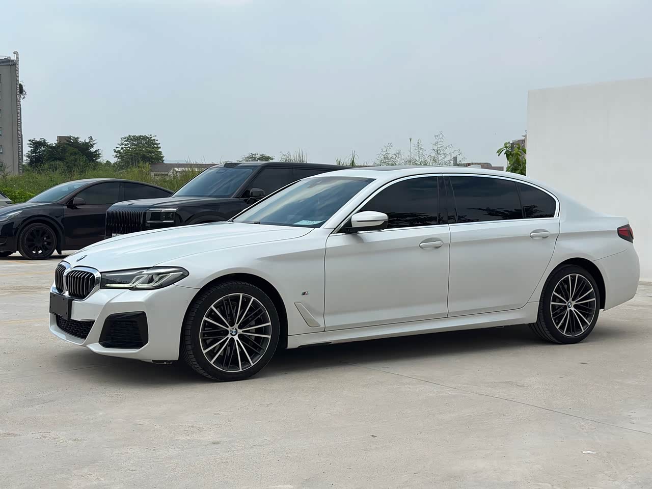 5 Series 2022 530Li Leading M Sport Package