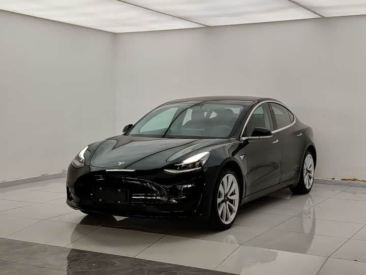 Model 3 2019 Standard Range RWD Upgraded