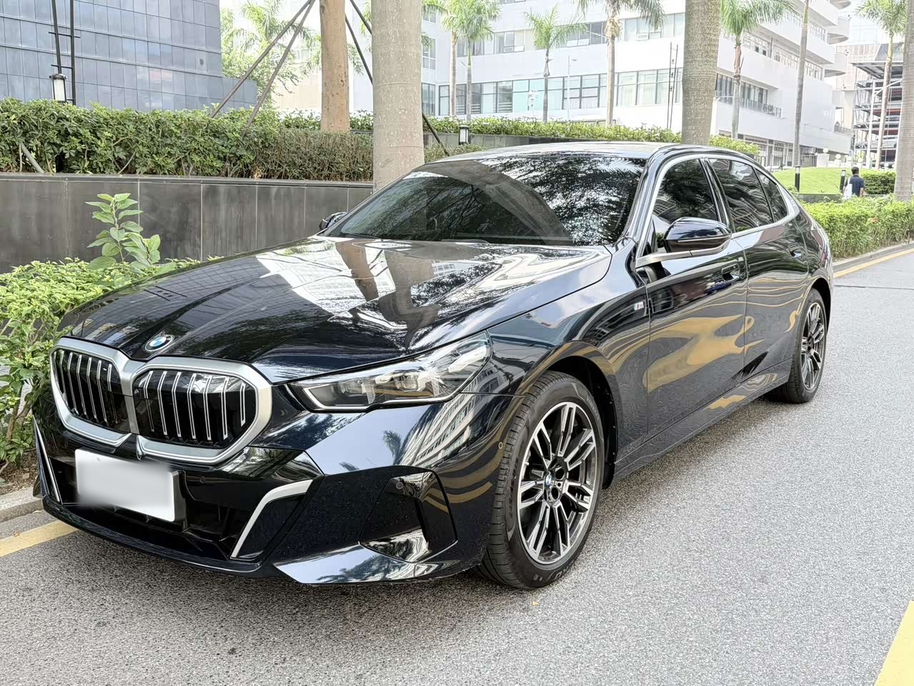 5 Series 2024 530Li Leading M Sport Package