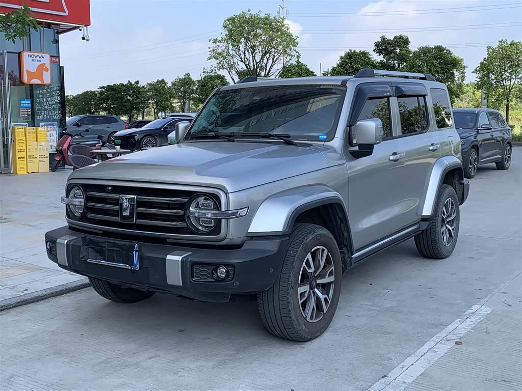 300 2024 2.0T