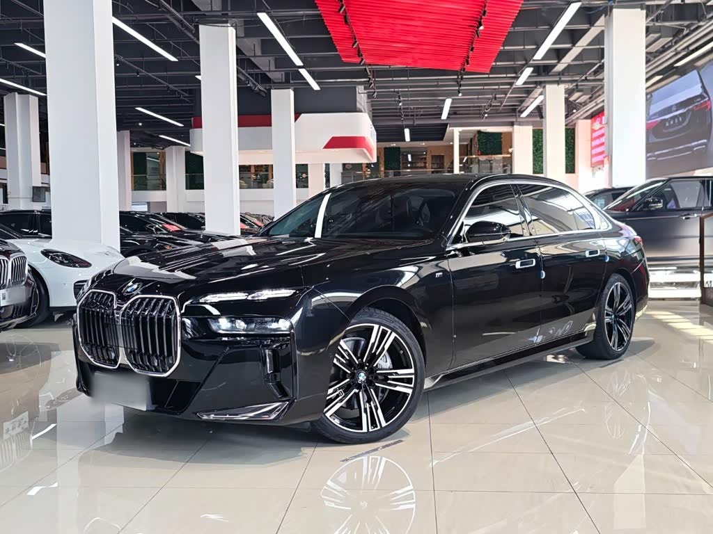 7 Series 2023 740Li Leading M Sport Package