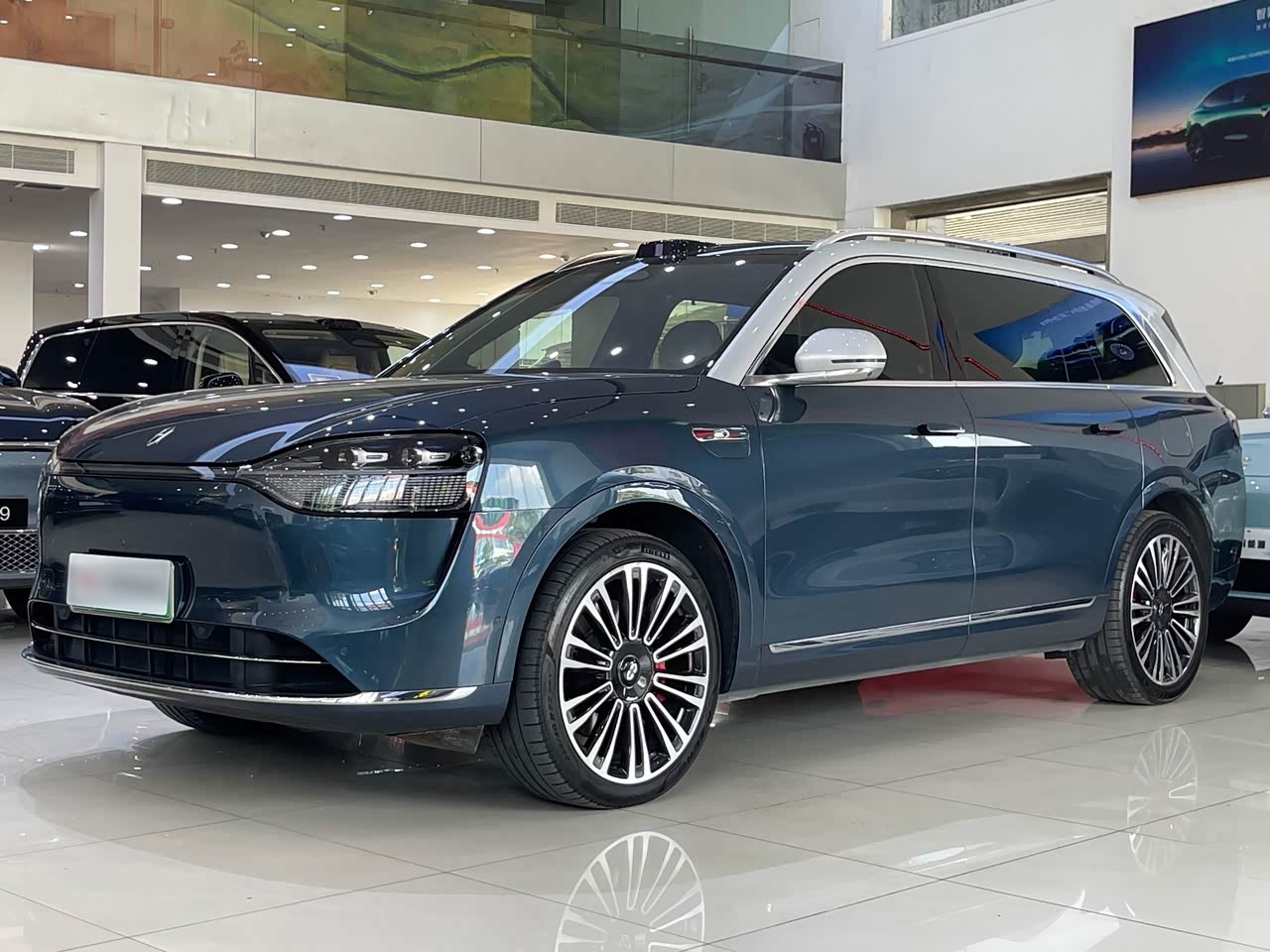 M9 2024 EREV Ultra 42kWh 6-Seater