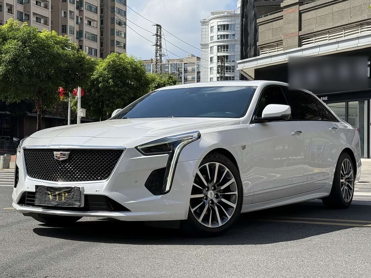 CT6 2019 28T Leading Sport