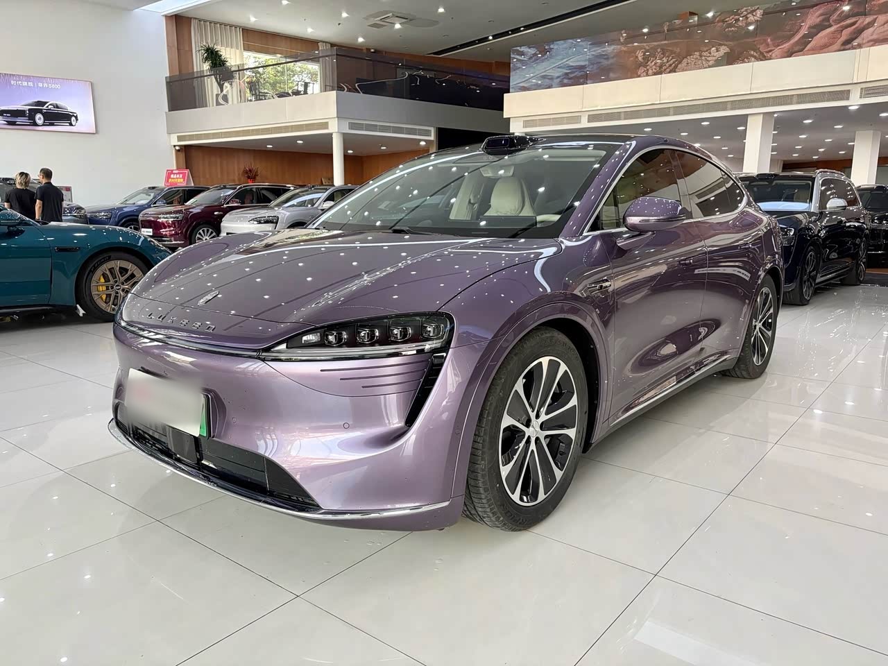 R7 2024 EV 802km Max