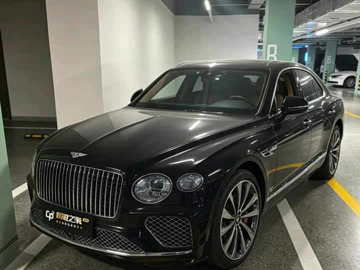 Bentley 添越 2024款 4.0T V8 长轴距雅度版
