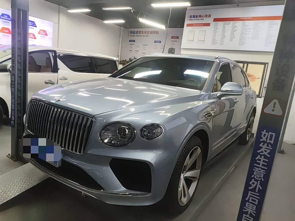 Bentayga 2023 4.0T V8 Long Wheelbase