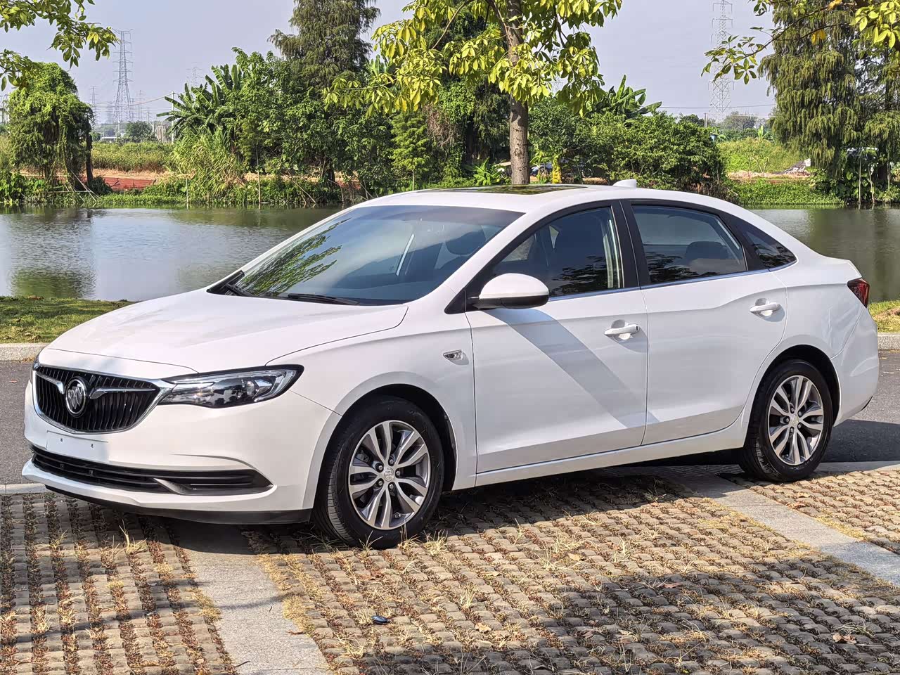 Excelle 2019 18T AT Elite China VI