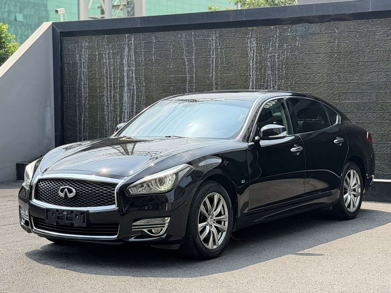 Q70 2017 Q70L 2.5L Elite