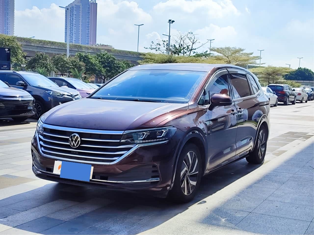 Viloran 2020 330TSI Luxury