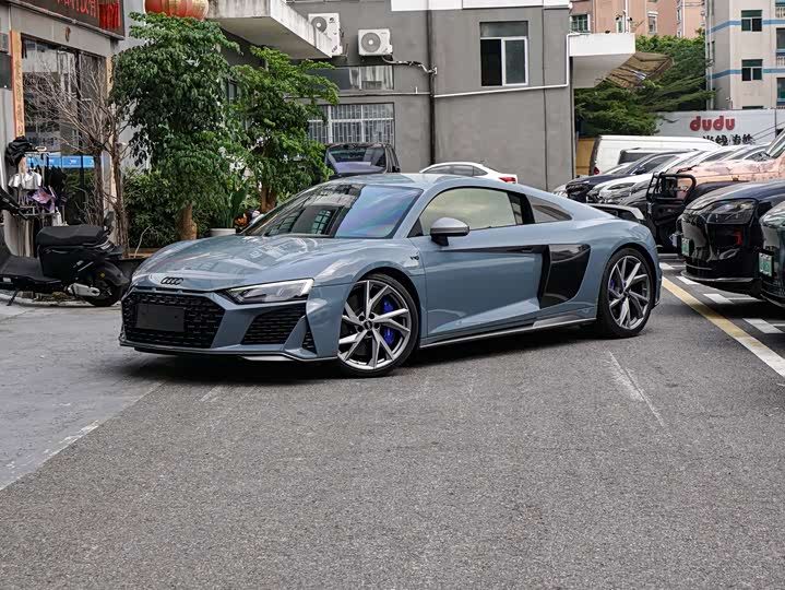 R8 2022 V10 Coupe performance
