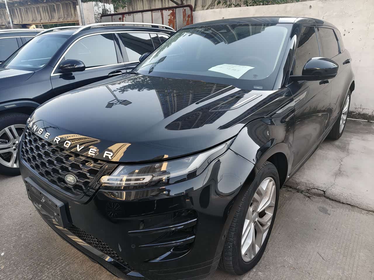 Range Rover Evoque 2022 Evoque L 200PS R-Dynamic Standard Elite