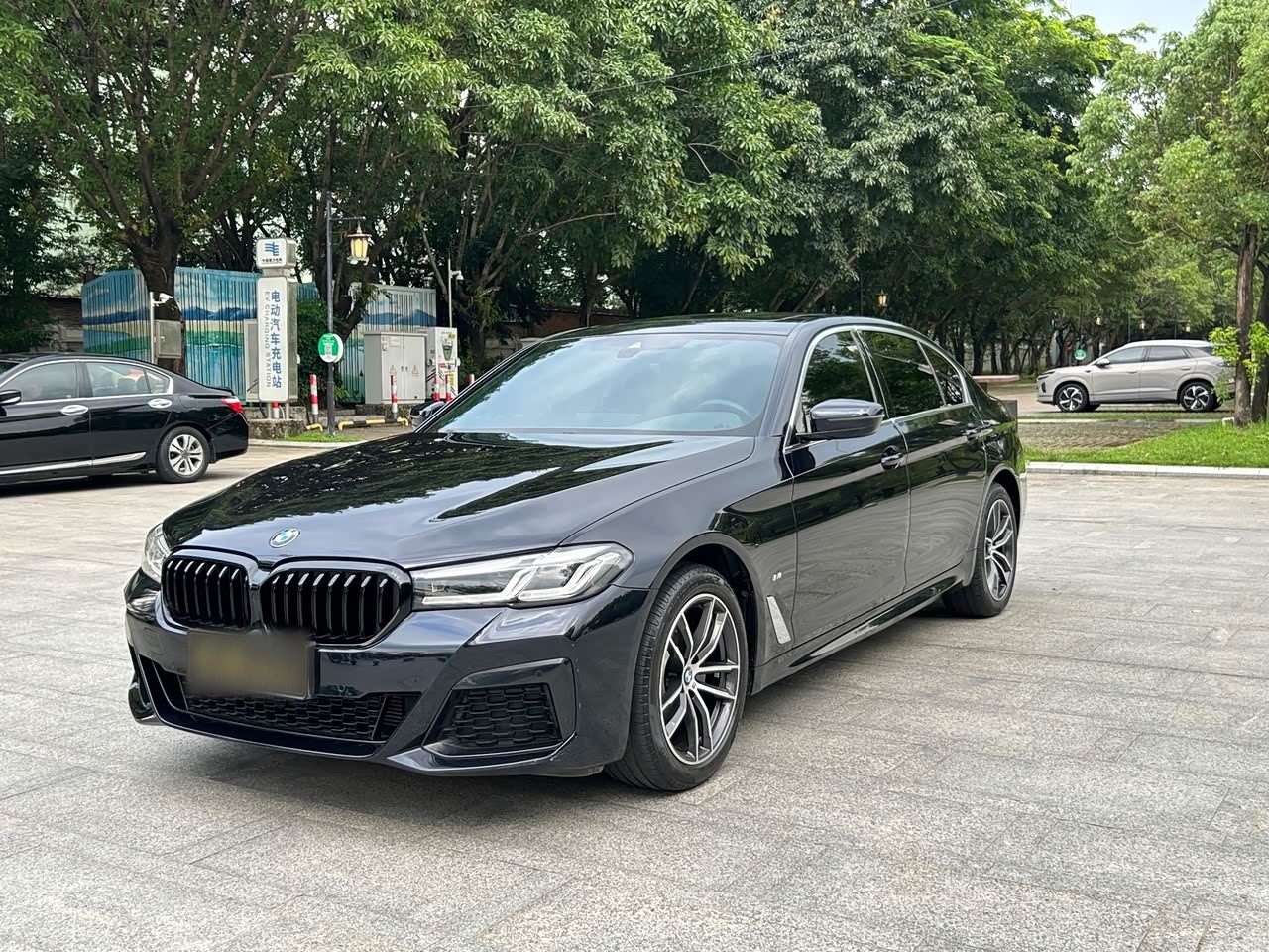 3 Series 2023 325Li M Sport Package