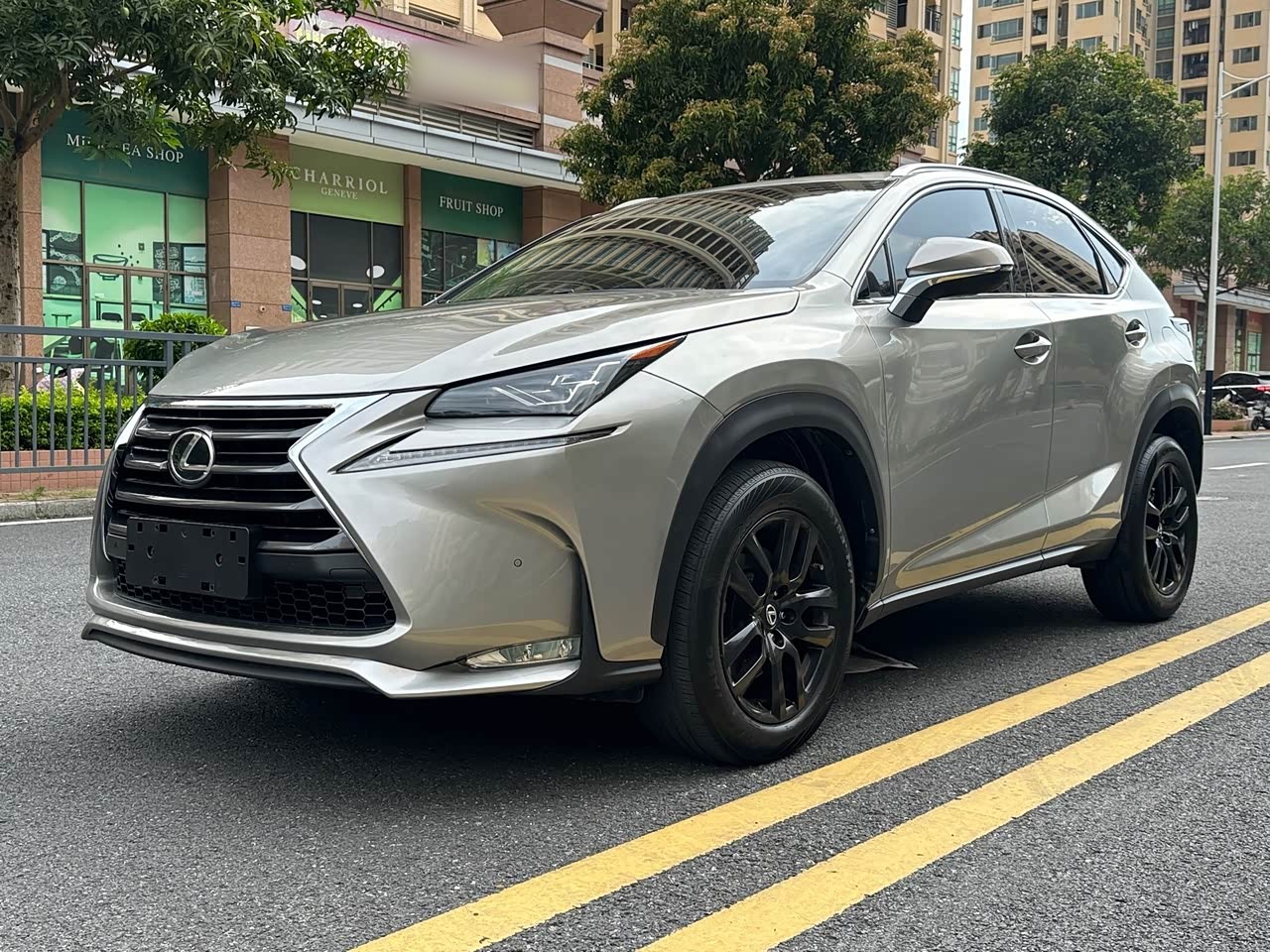 NX 2015 200t