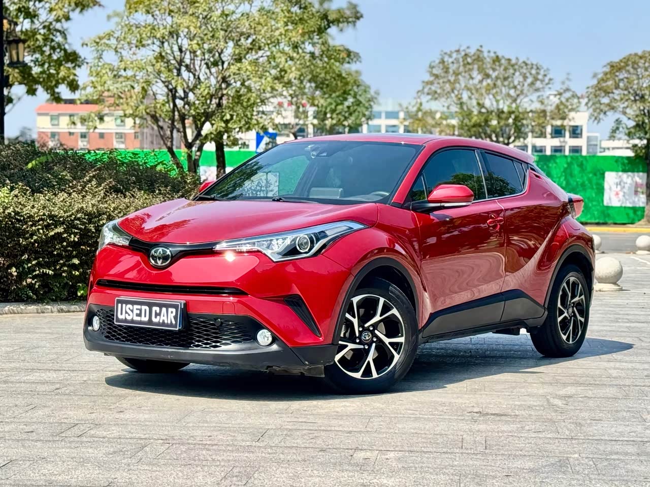 C-HR 2020 2.0L Leading