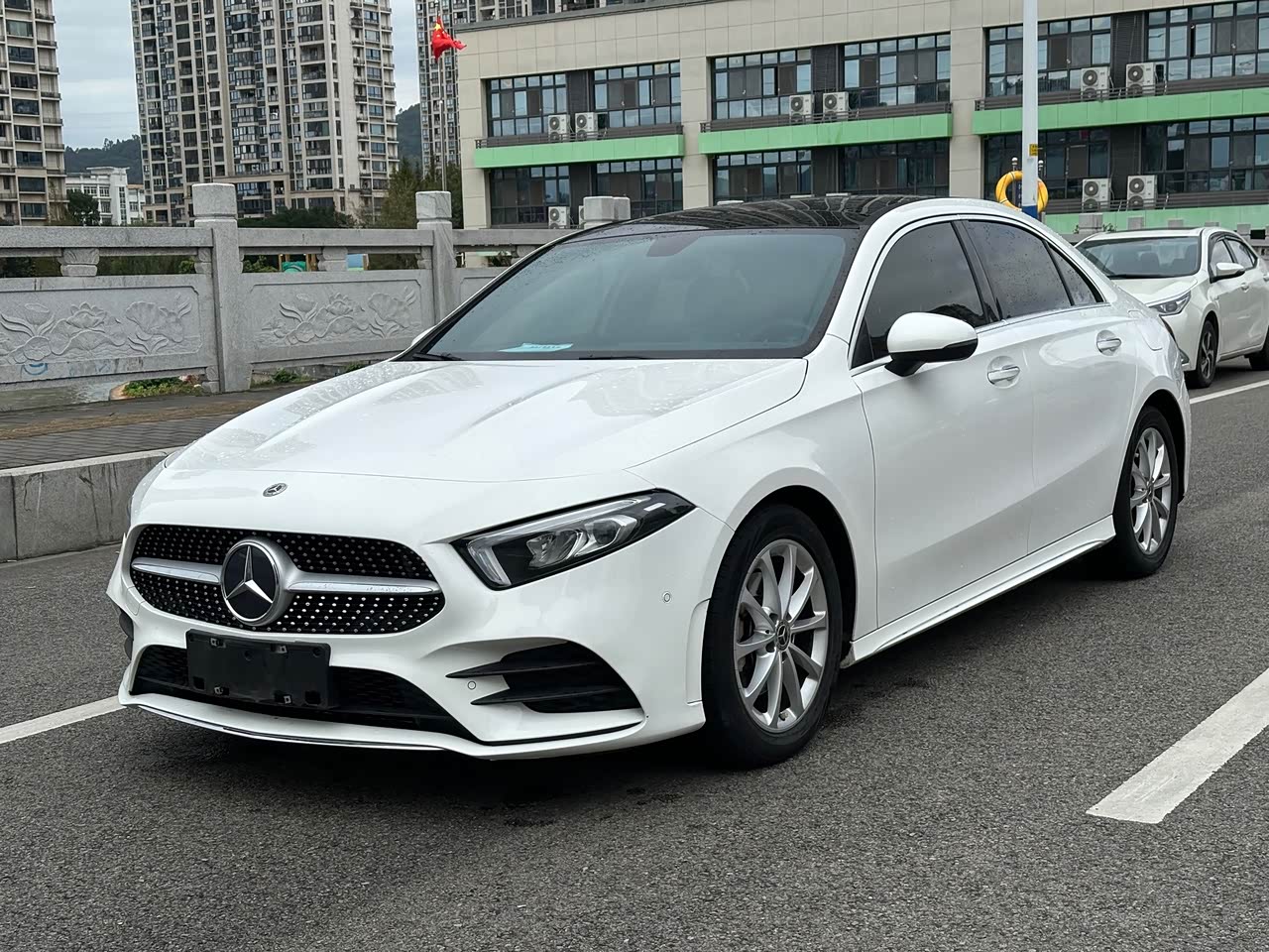 A-Class 2021 A 200 L Sport Fashion