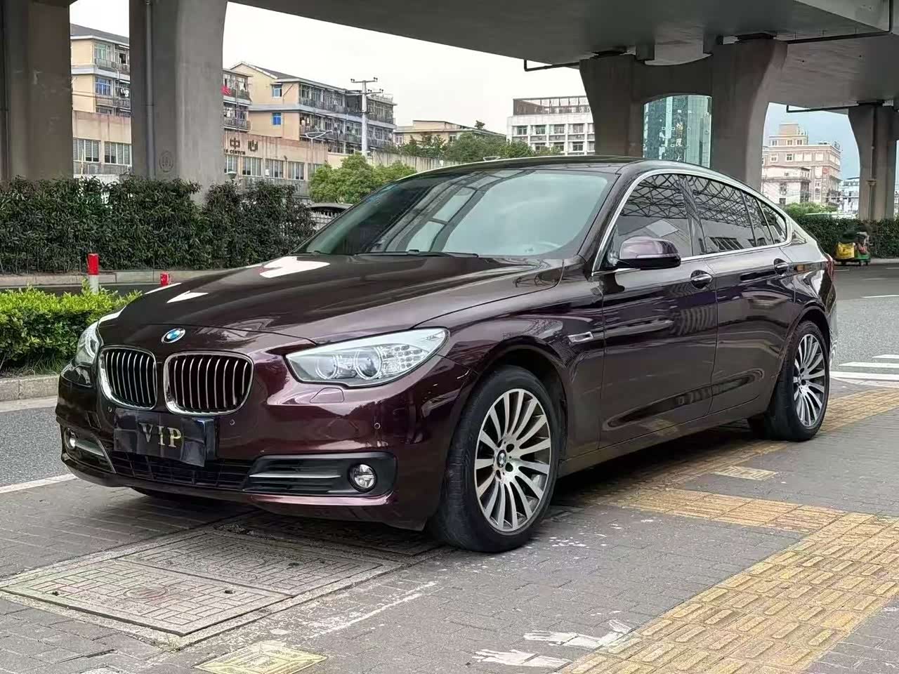 5 SeriesGT 2017 528i Leading