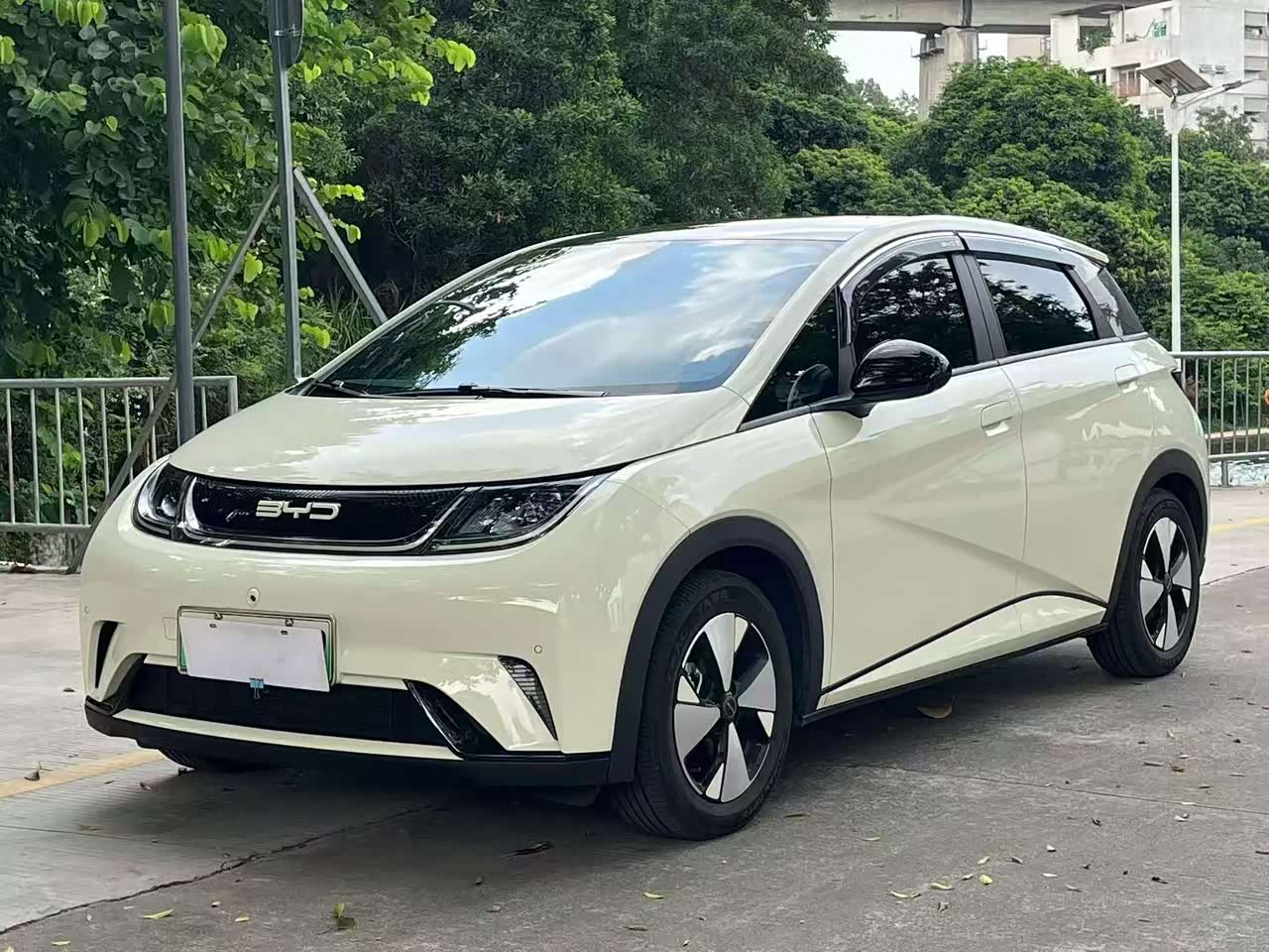 Dolphin 2024 Honor 420km