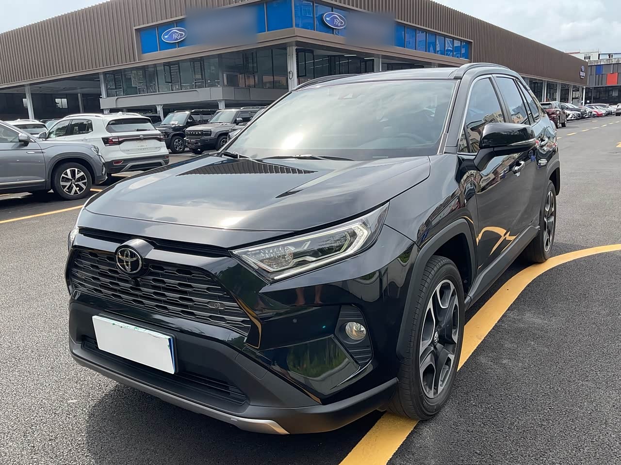 RAV4 2021 2.0L CVT RWD Premium