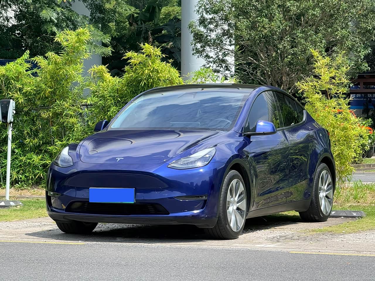 Model Y 2021 Long Range AWD 3D7